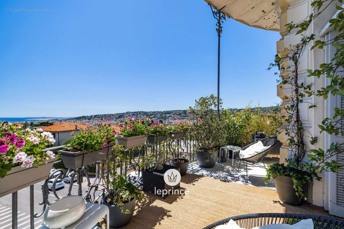 Nice Cimiez - Appartement en Rotonde - Terrasse - photo 8