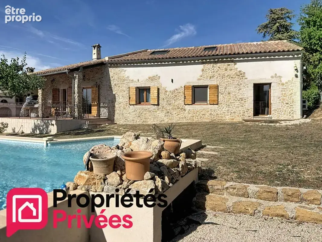 Maison de caractère avec piscine à débordement, vue exceptionnelle et calme absolu - photo 5