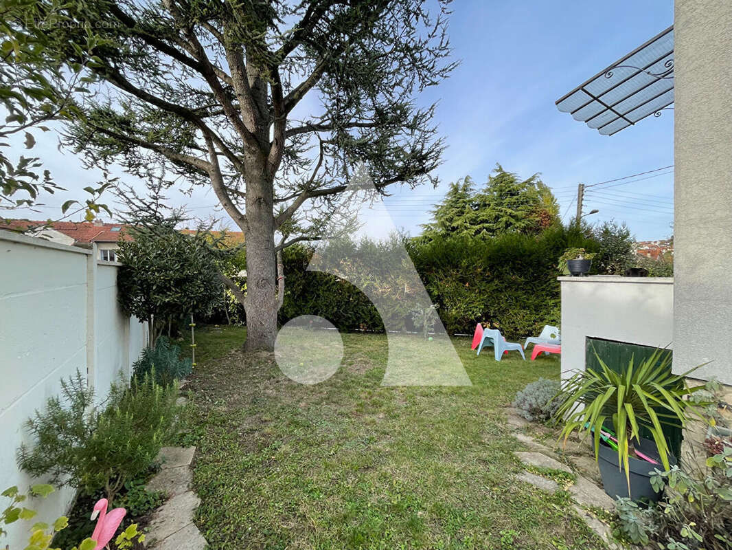 Maison à SUCY-EN-BRIE