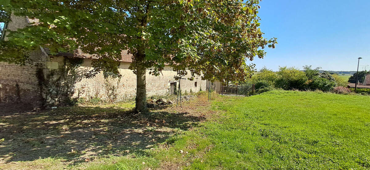 Maison à MARIGNY-MARMANDE