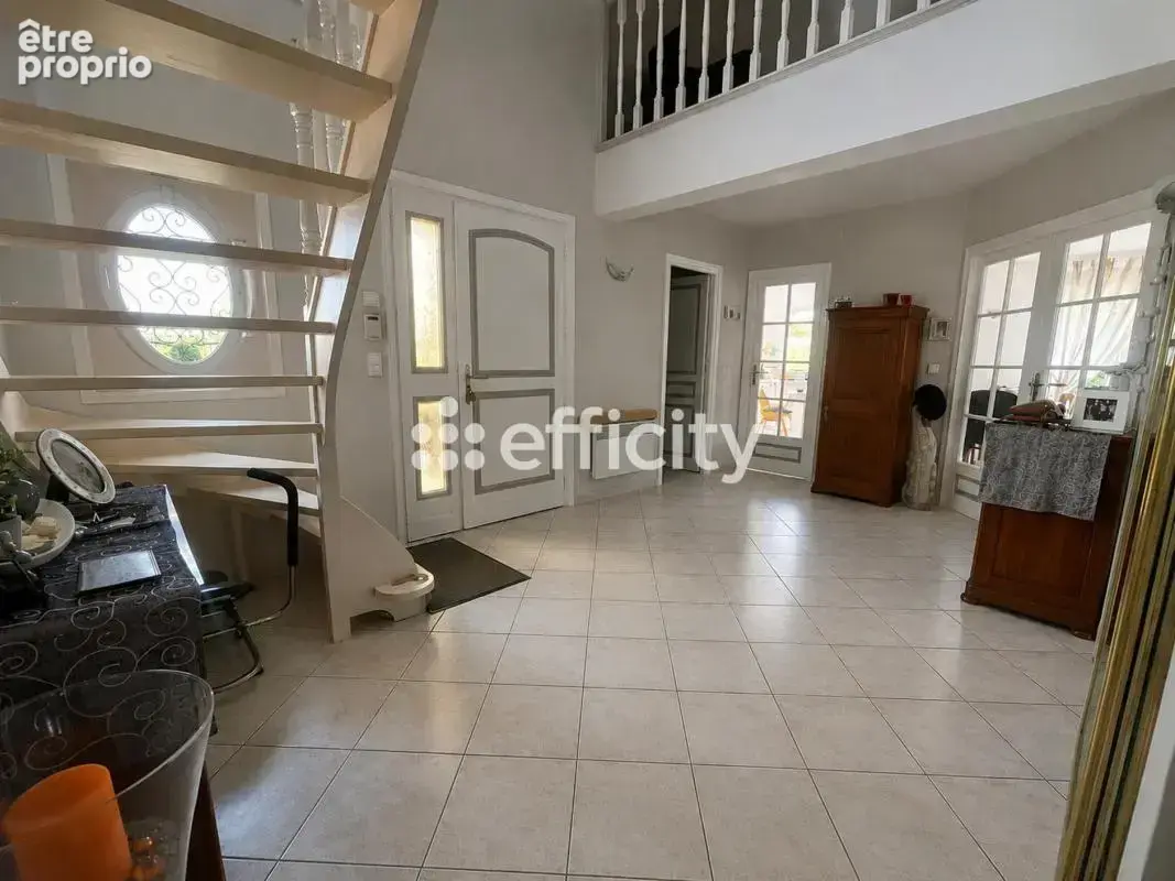 Maison 6 pièces 210 m² à vendre à Phalempin (59133) - photo 7