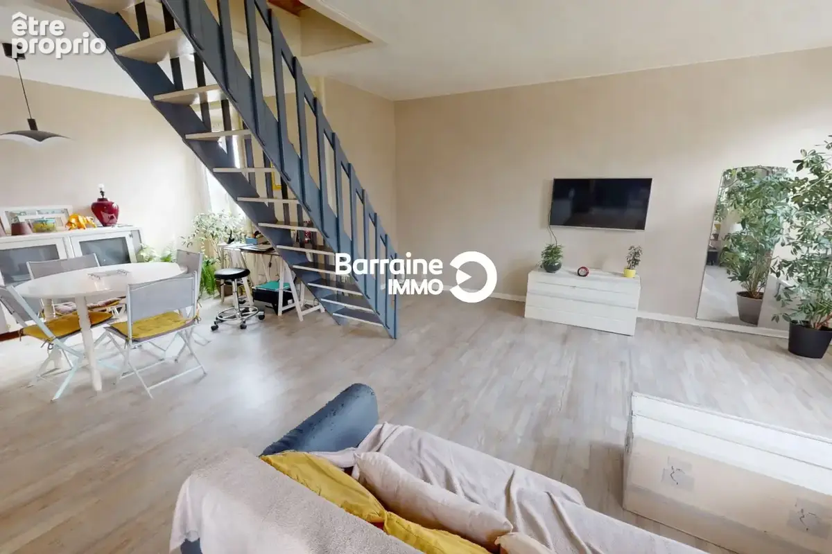 À vendre : Appartement spacieux de 5 pièces à Plourin les Morlaix ! - photo 5