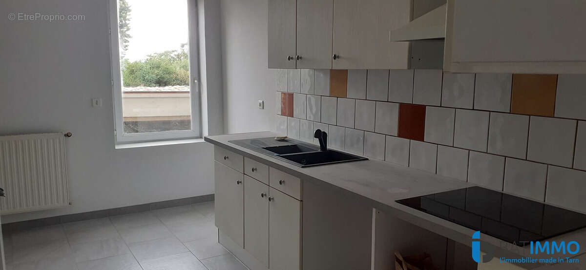 Appartement 90 m² à Cagnac-Les-Mines  - photo 2