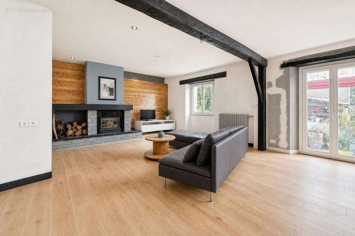 Maison spacieuse de 220 m² à Chalautre-la-Grande - photo 3