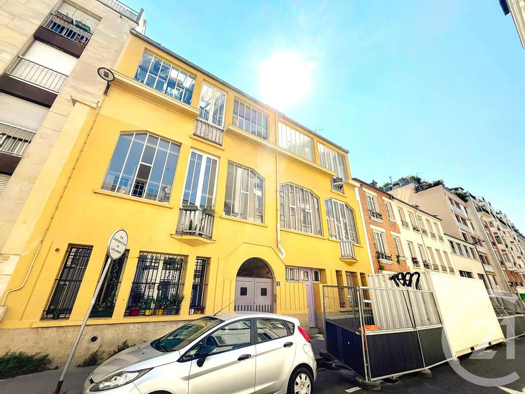 Appartement à PARIS-14E