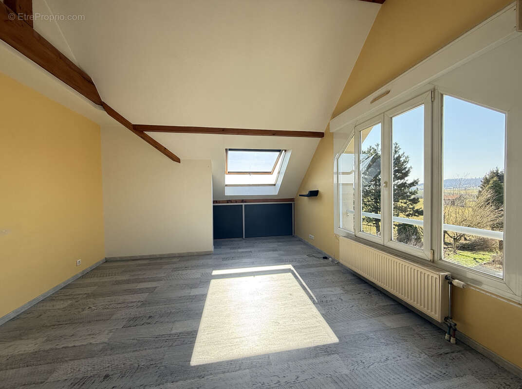 Maison à CONTREXEVILLE