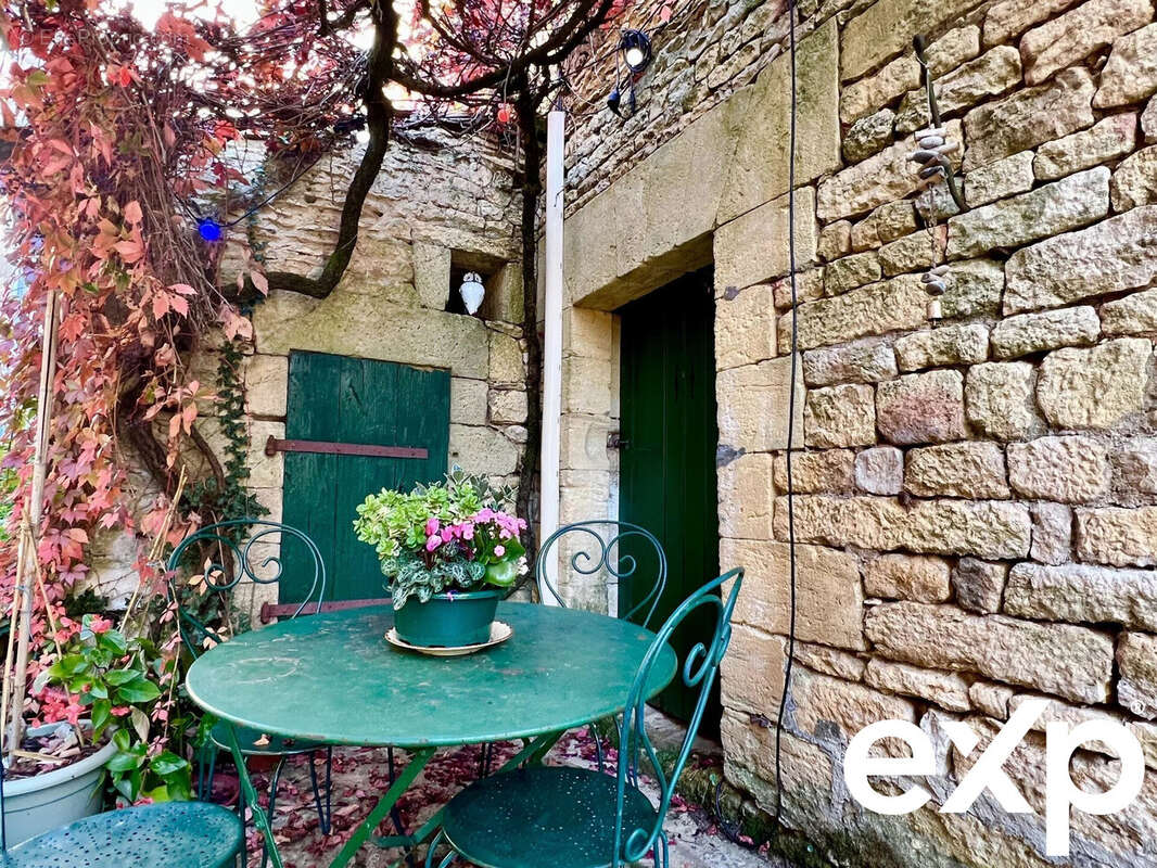 Maison à SAINT-VINCENT-DE-COSSE