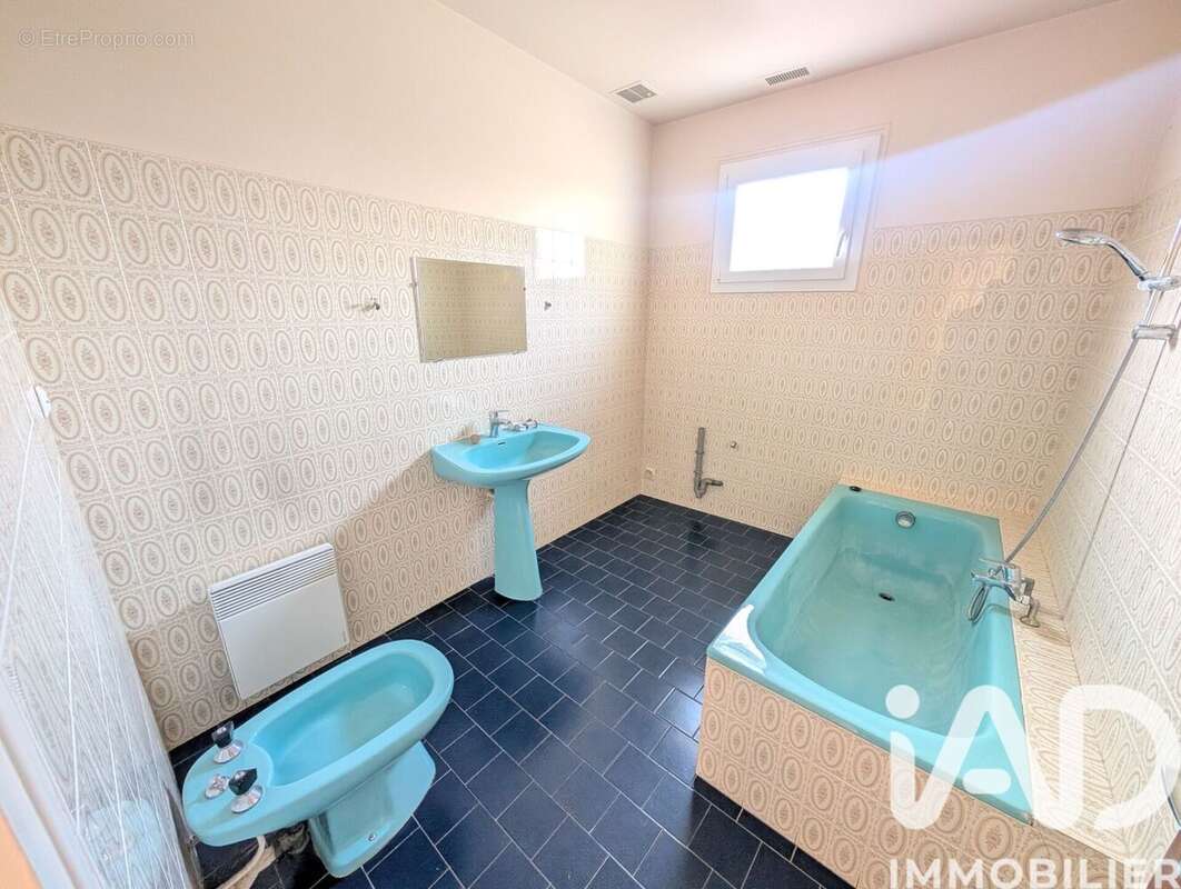 Photo 7 - Appartement à LUSSAC-LES-CHATEAUX