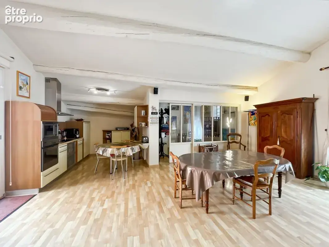 Maison atypique avec terrasse et stationnement – Béziers Centre - À Vendre - photo 14
