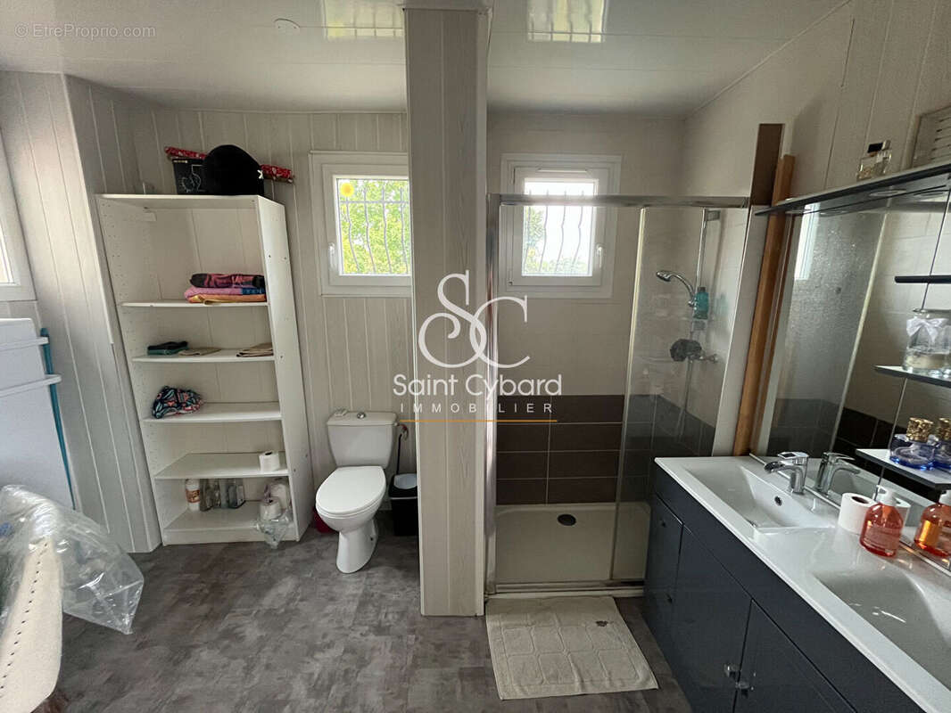 Maison à AUSSAC-VADALLE