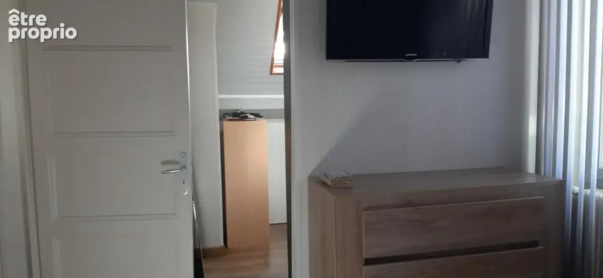Maignifique maison rénovée avec piscine et chalet indépendant dans quartier prisé de gueugnon (71) - photo 8