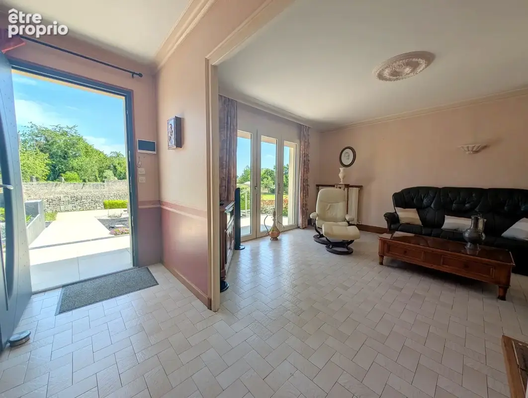 Belle maison sur terrain clos de 2200m2 - photo 4