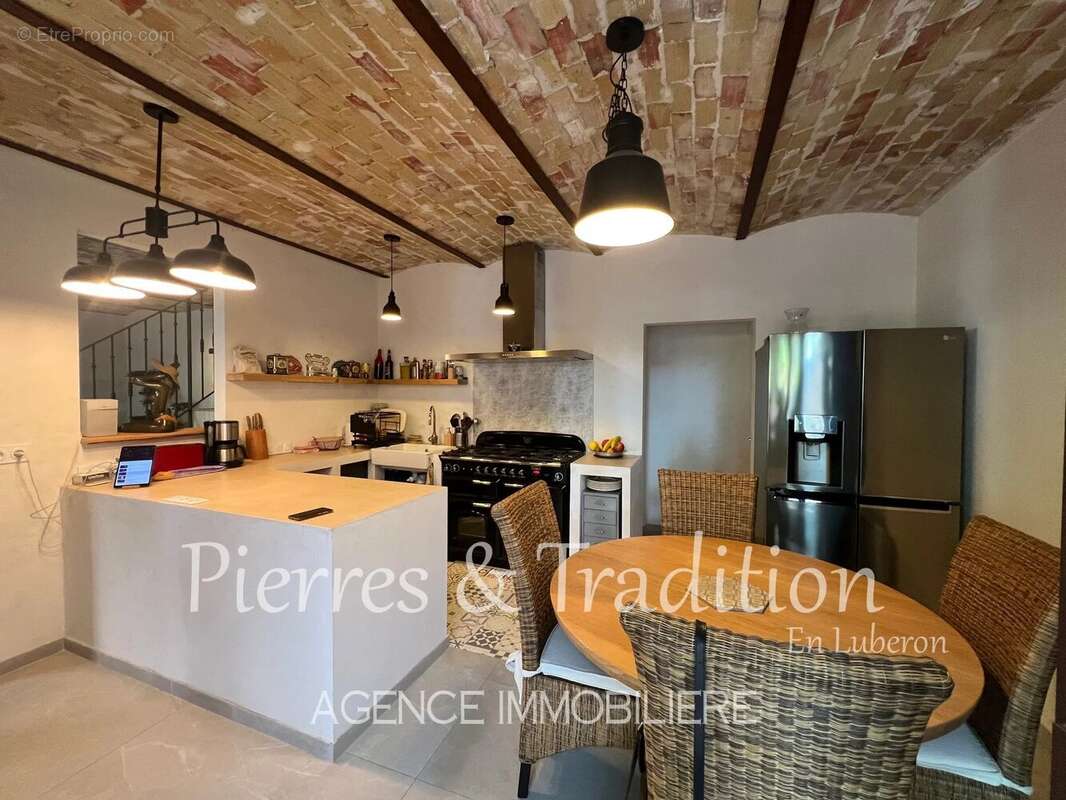Appartement à APT