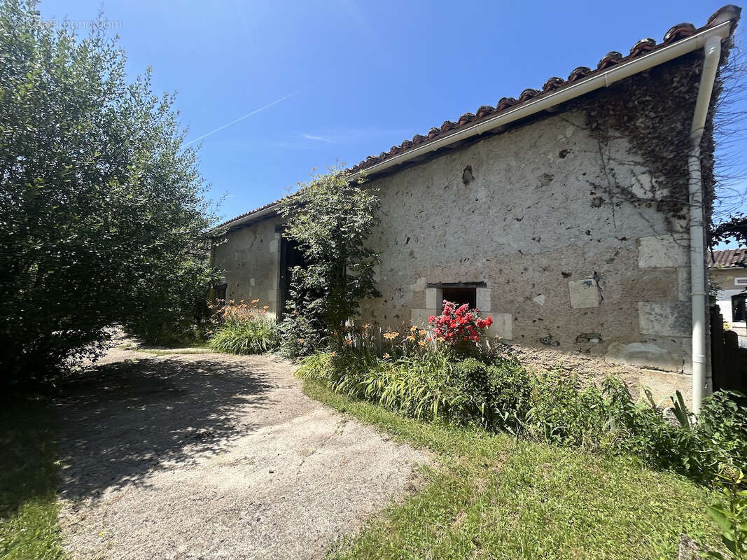 Maison à LA JEMAYE