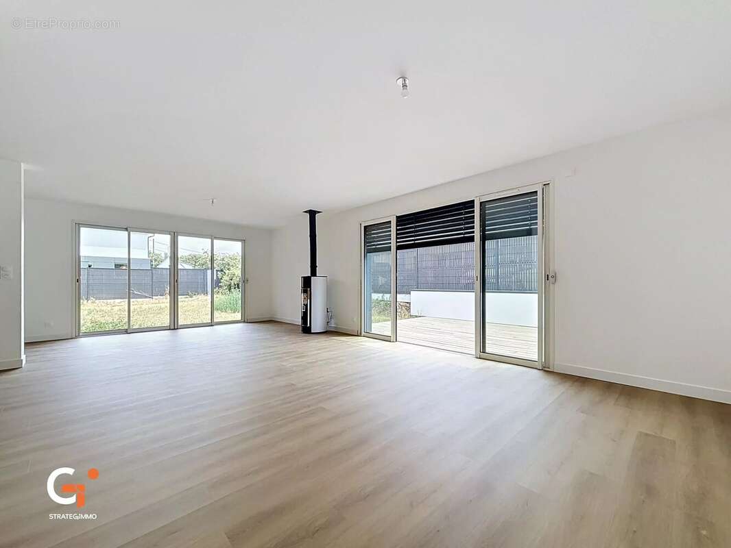 Maison contemporaine 5 chambres à Saint-Étienne-du-Rouvray - photo 9