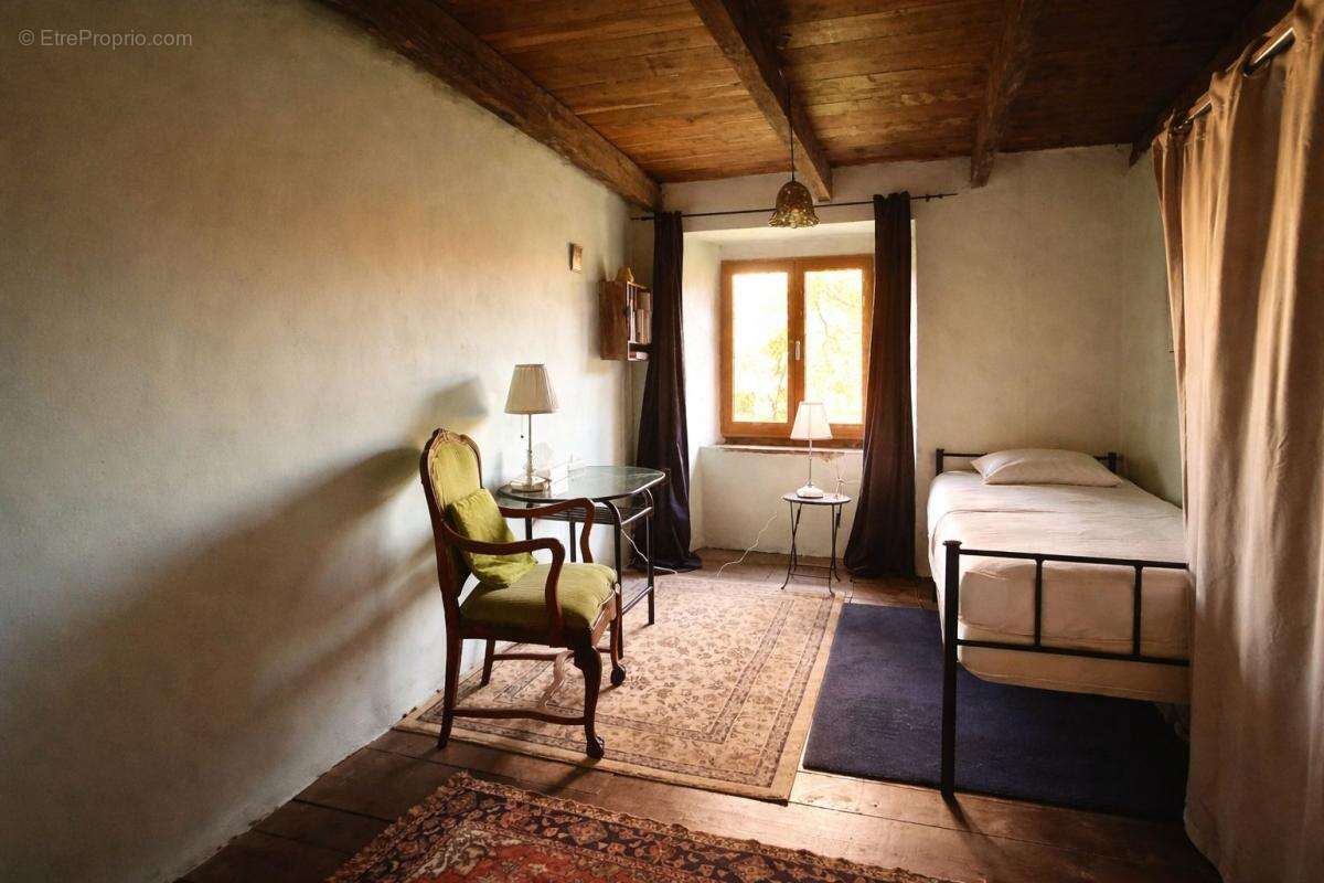 Maison à RULLAC-SAINT-CIRQ