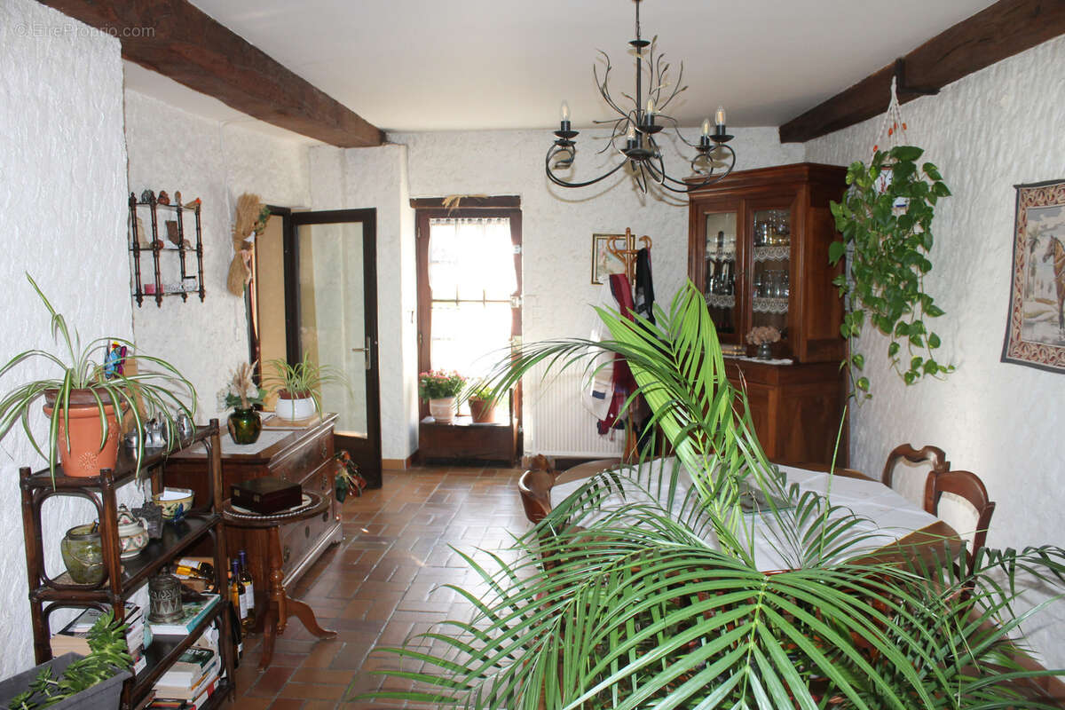Maison à MONTLOUIS-SUR-LOIRE