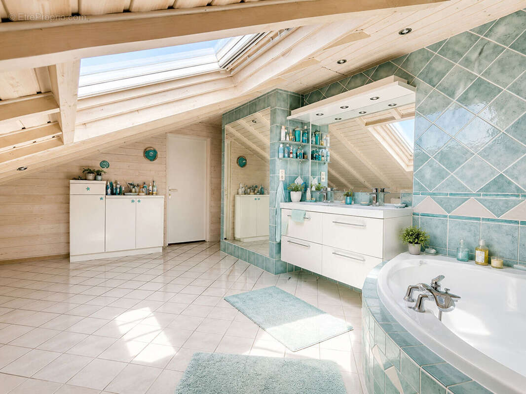 Appartement à DOUVAINE