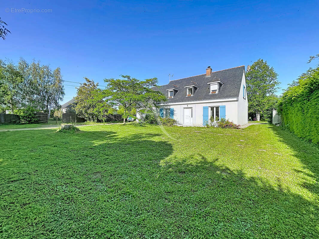 Maison à MAZE