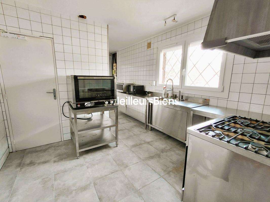 Ensemble immobilier à Grattery sur 2,3Ha de terrain - photo 3
