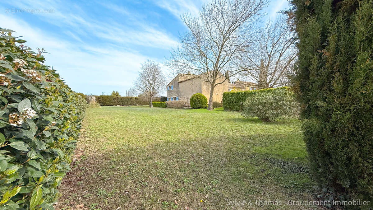 Maison à CADEROUSSE