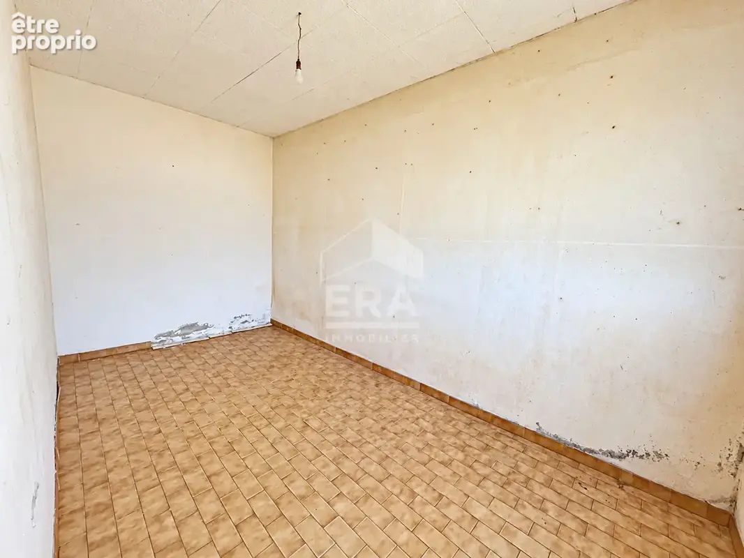 Maison à vendre à Bourg - 5 pièces, 165 m², terrain 10 434 m² - photo 7