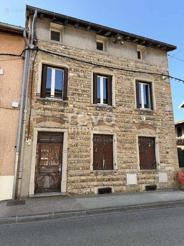 Maison à MIRIBEL