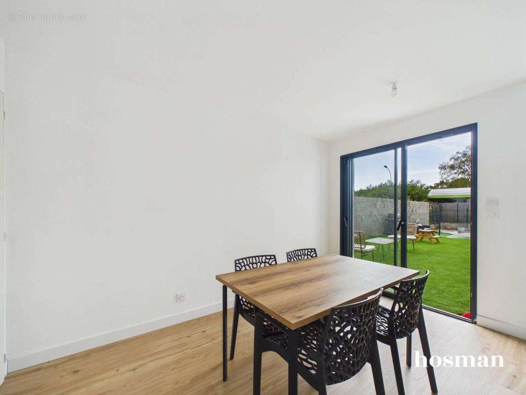 Belle maison de plain-pied avec 4 chambres avec jardin et piscine - En impasse, aux Sorinières - photo 8
