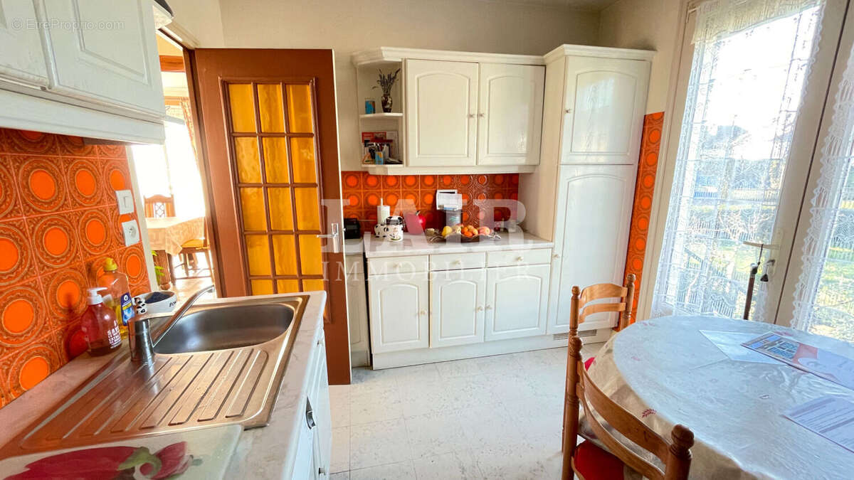 Maison à FRESNAY-SUR-SARTHE