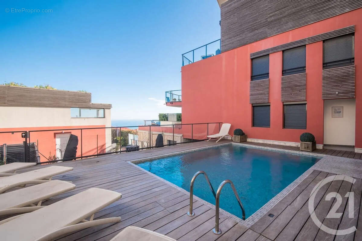 Appartement à LA TURBIE