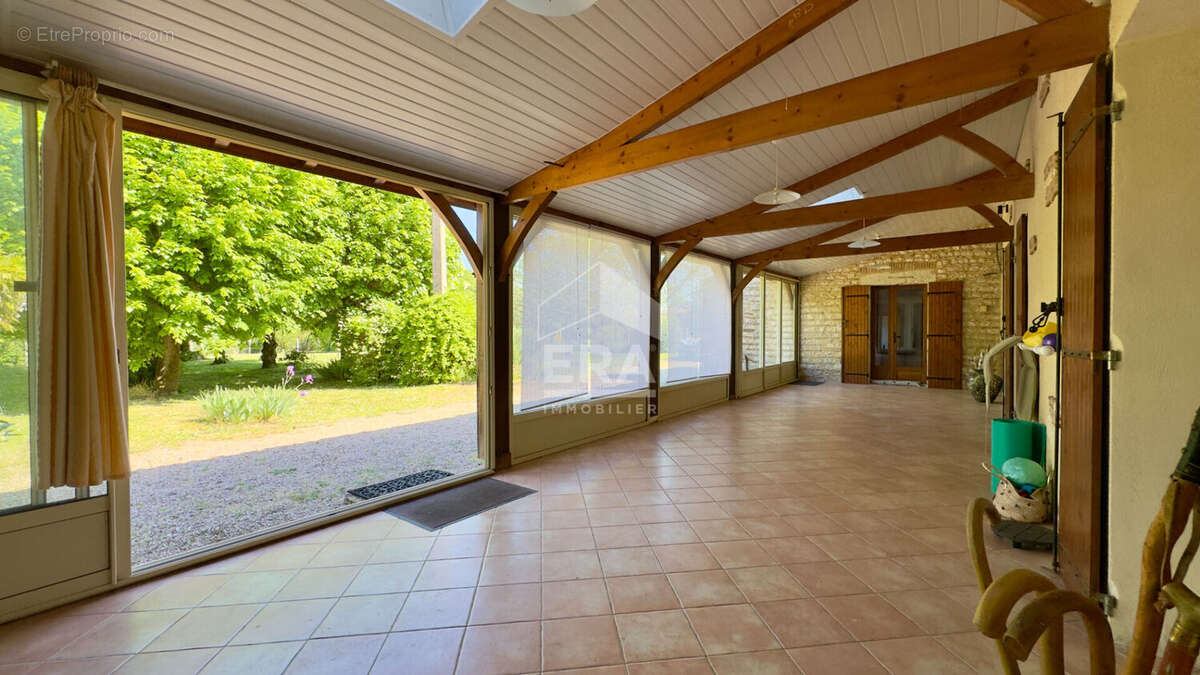 Maison Pineuilh 7 pièce(s) 165 m2 - photo 15