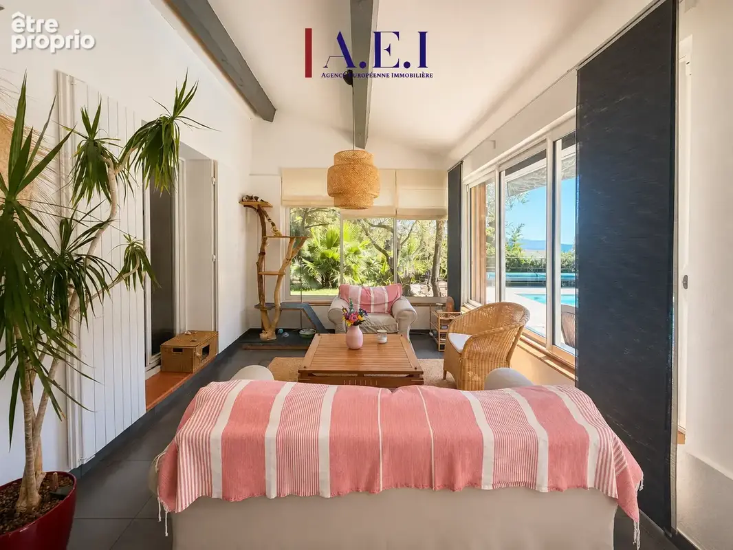 Sanary-sur-mer — villa avec vue mer - photo 3