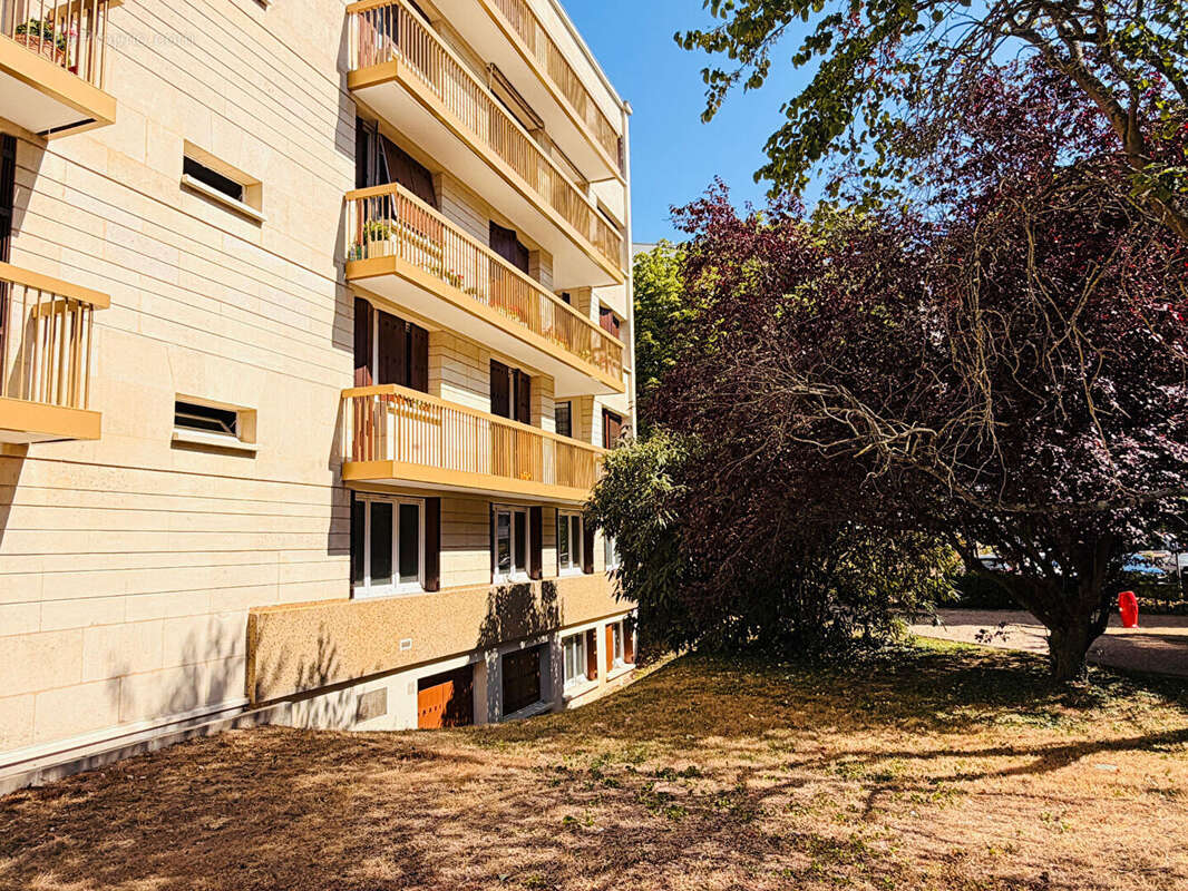* appartement t1 * excluvisité * idéal investisseur * rentabilité 6 % * - photo 9
