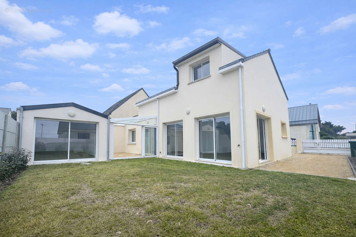 Maison à LE POULIGUEN