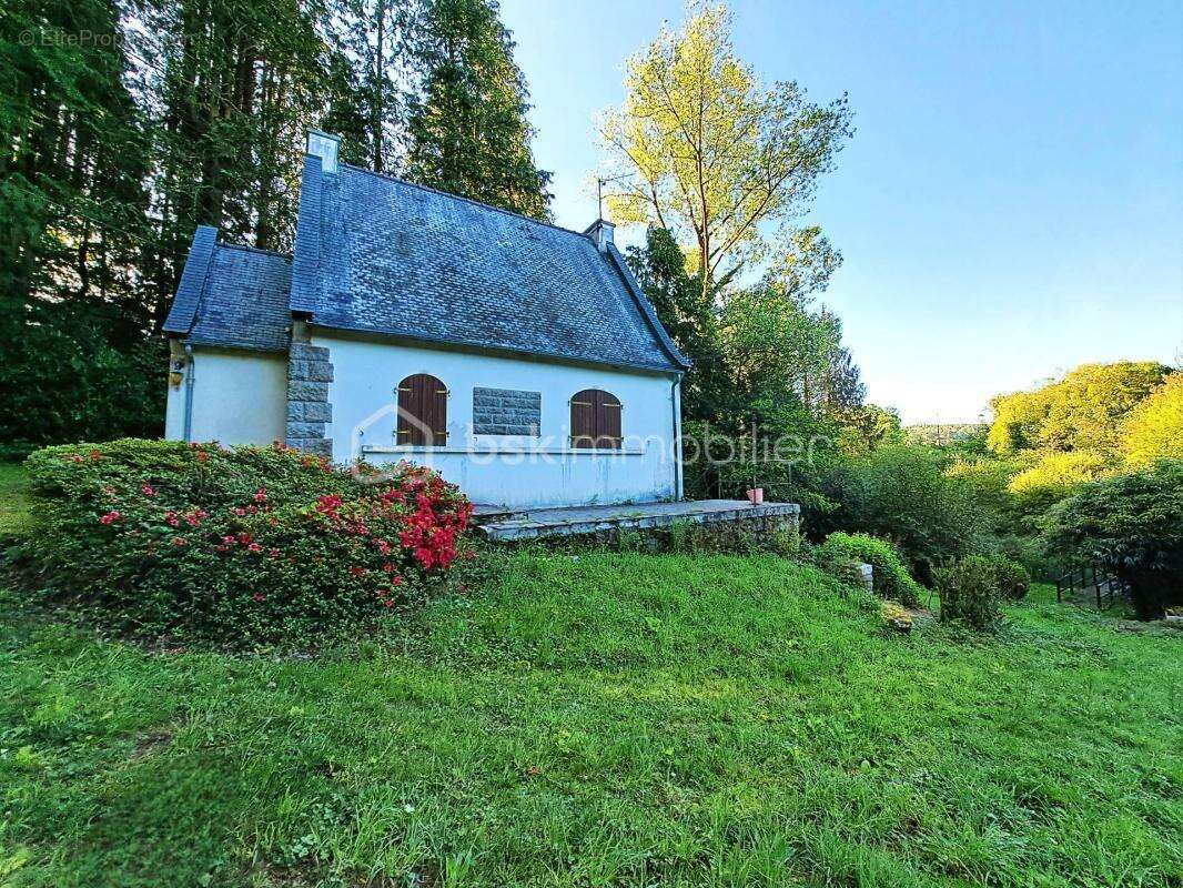 Maison à HUELGOAT