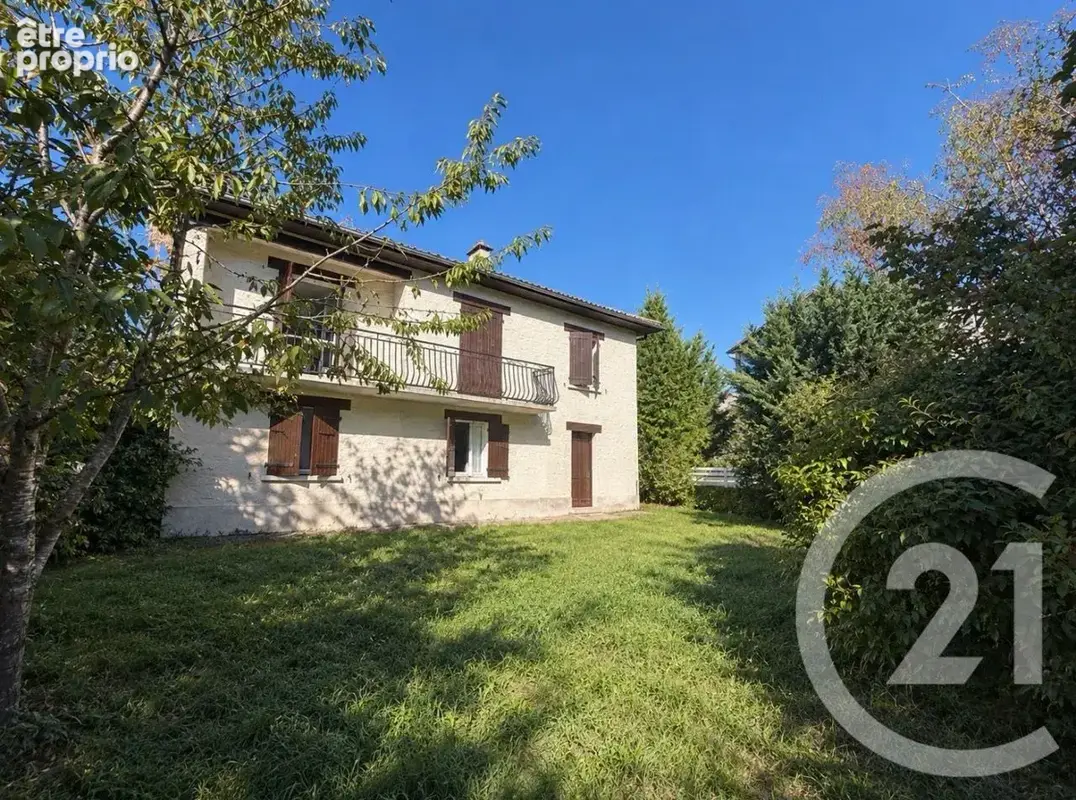 Maison 6 pièces 121 m² à vendre à Aurillac (15000) - photo 2
