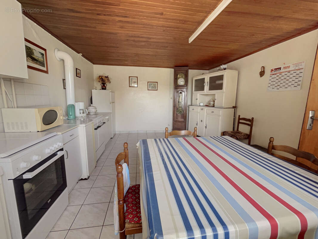 Maison de village avec dépendances - photo 4