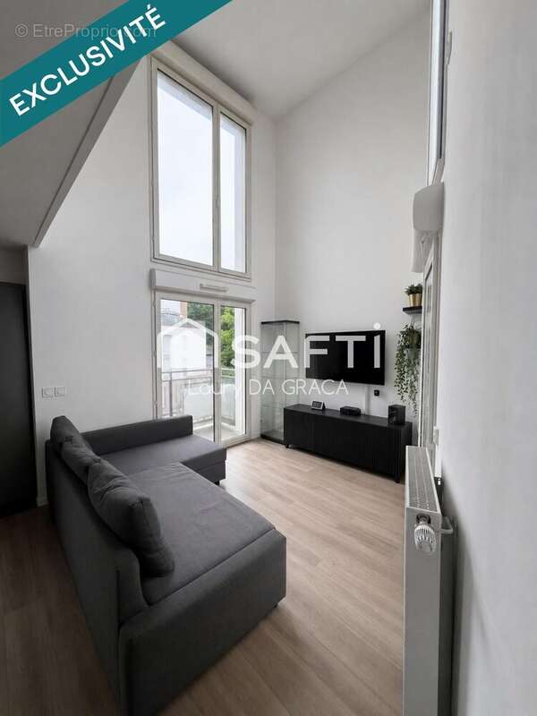 Appartement 85 m² à Stains  - photo 2