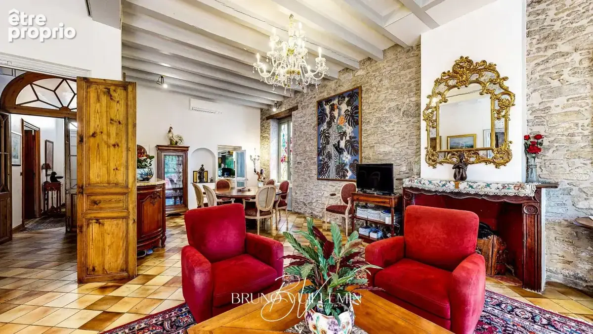 Ensemble immobilier au pied de la cite de carcassonne - photo 7