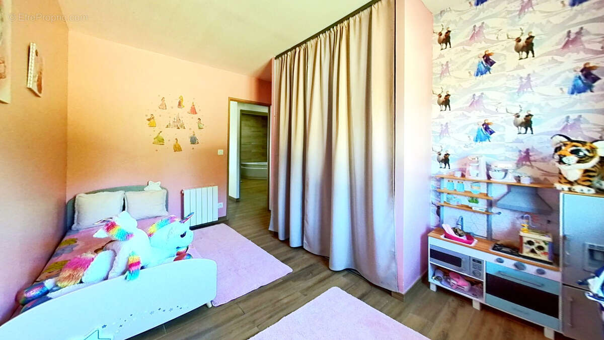 Maison à PARENTIGNAT