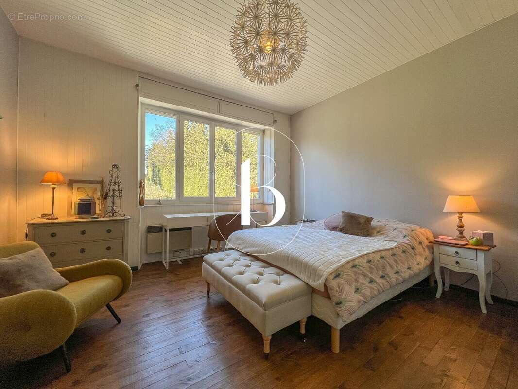 Maison à VALLON-PONT-D'ARC