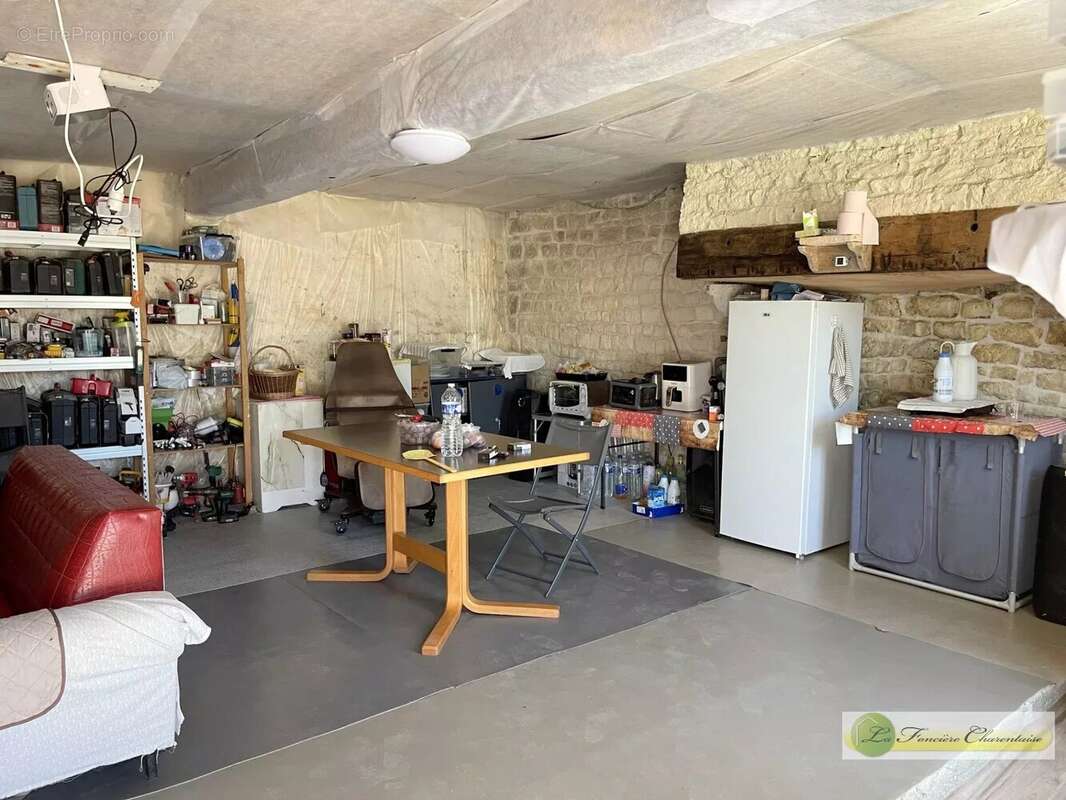 Maison à CHIVES