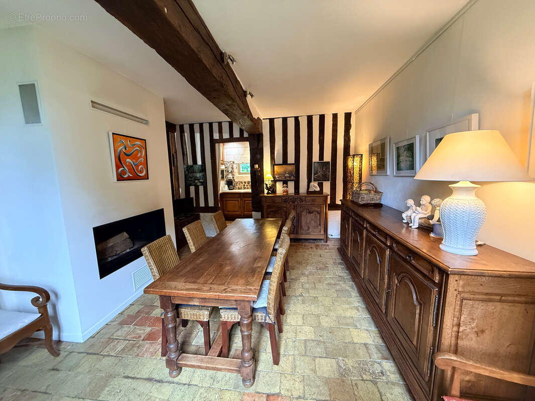 Maison à MANEGLISE