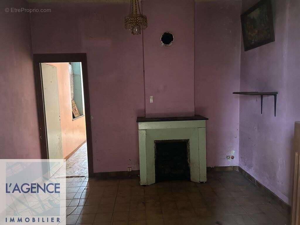 Maison à COUCY-LES-EPPES