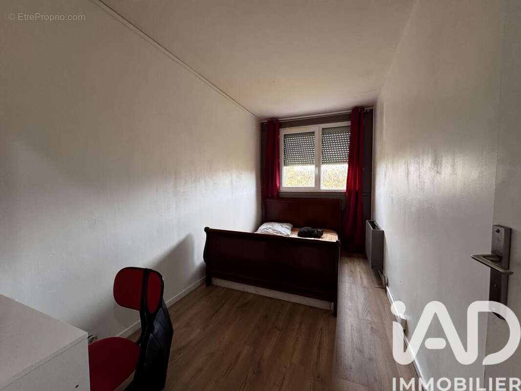 Photo 8 - Appartement à SAVIGNY-LE-TEMPLE