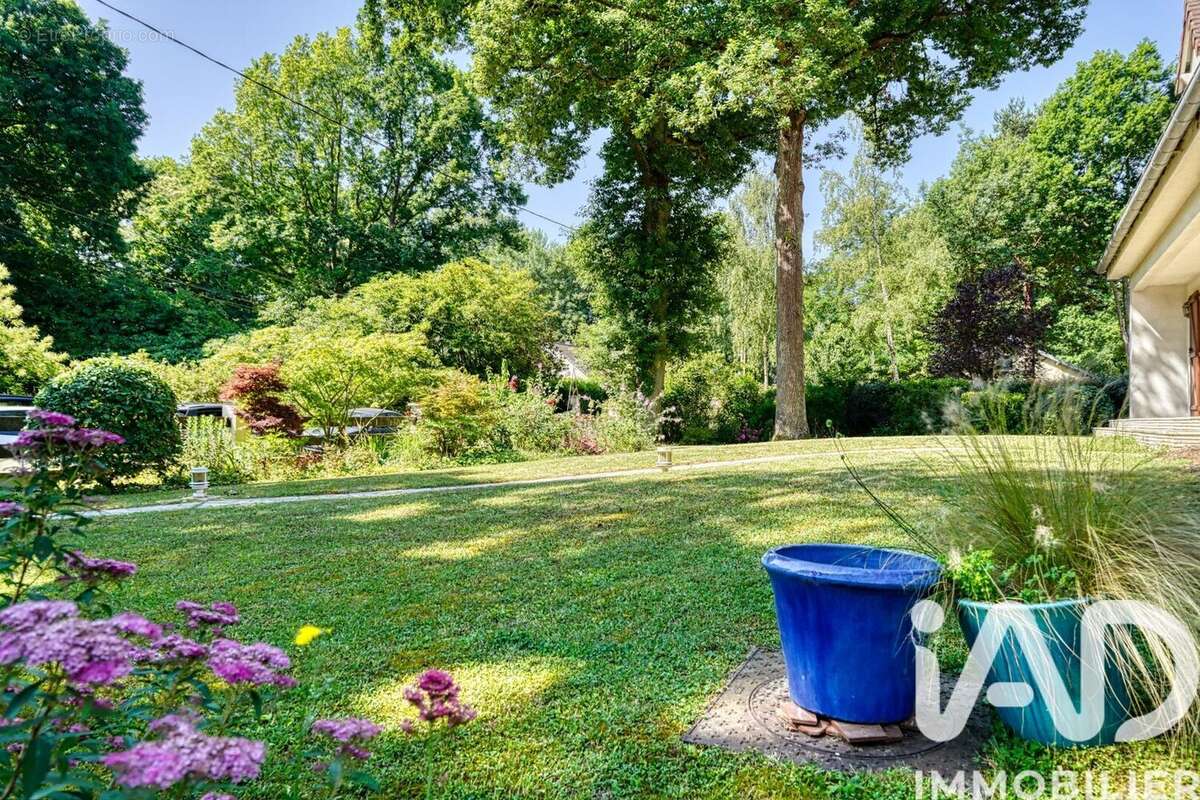 Photo 3 - Maison à BURES-SUR-YVETTE