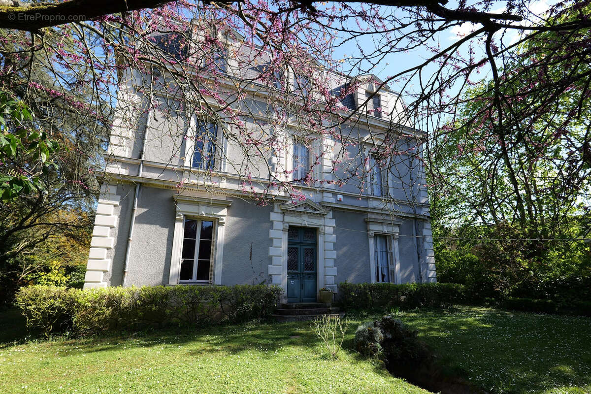 Maison à THOUARS