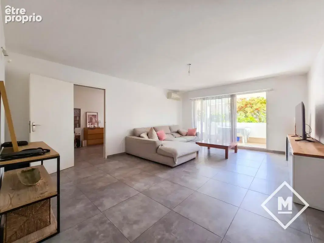 Appartement T4 lumineux à Marseille 9ème, quartier Cabot, avec terrasses et garage - photo 3