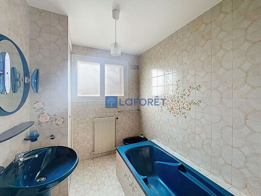 Maison à SAINTRY-SUR-SEINE