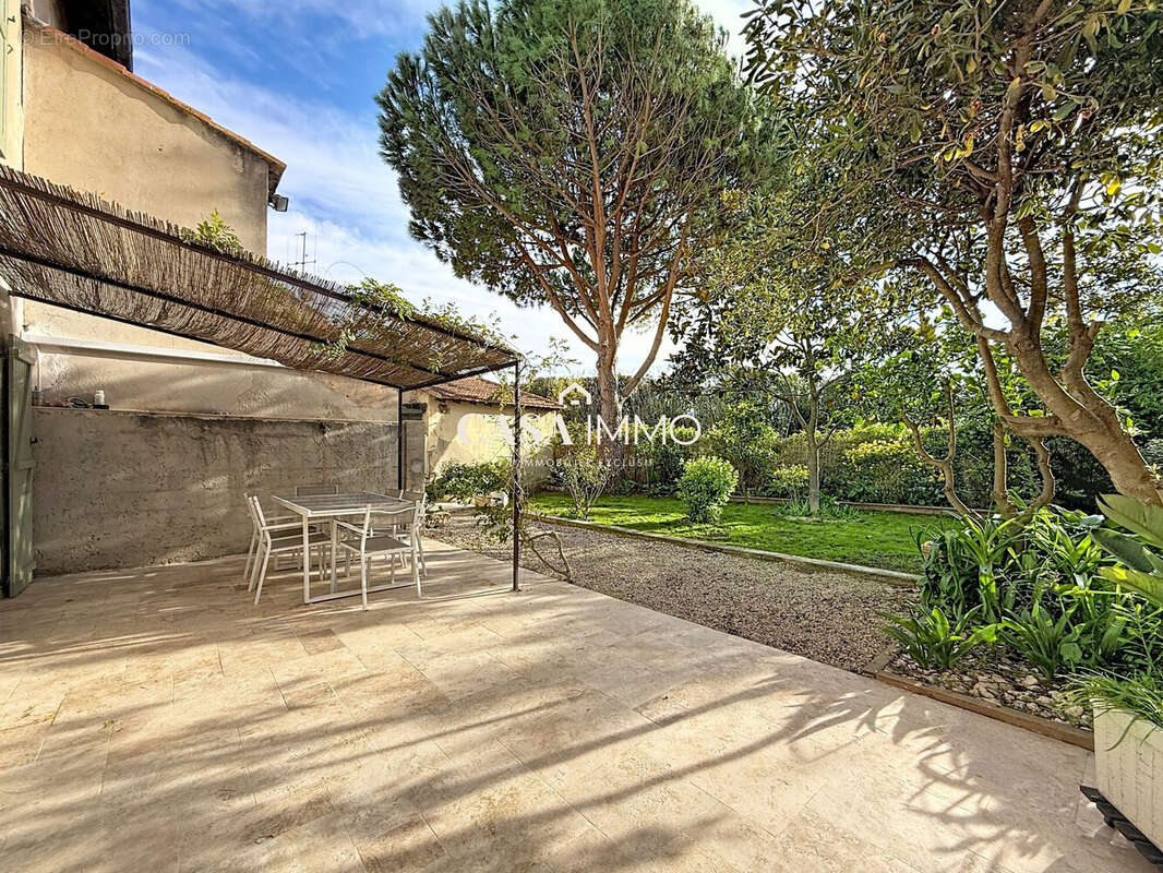 Appartement à HYERES